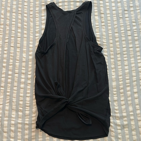Lululemon All Tied Up tank black size 4 - Picture 4 of 4